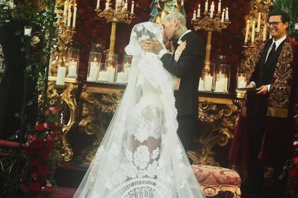 Kourtney Kardashian and Travis Barker marry a third time in Italy