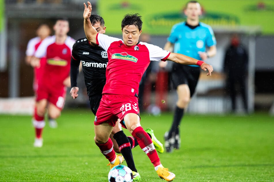 Chang-hoon Kwon spielte für den SC Freiburg in der Bundesliga und absolvierte bislang 34 Länderspiele (zehn Tore, zwei Vorlagen) für Südkorea, unterlag mit Gimcheon Sangmu aber bei Incheon United.