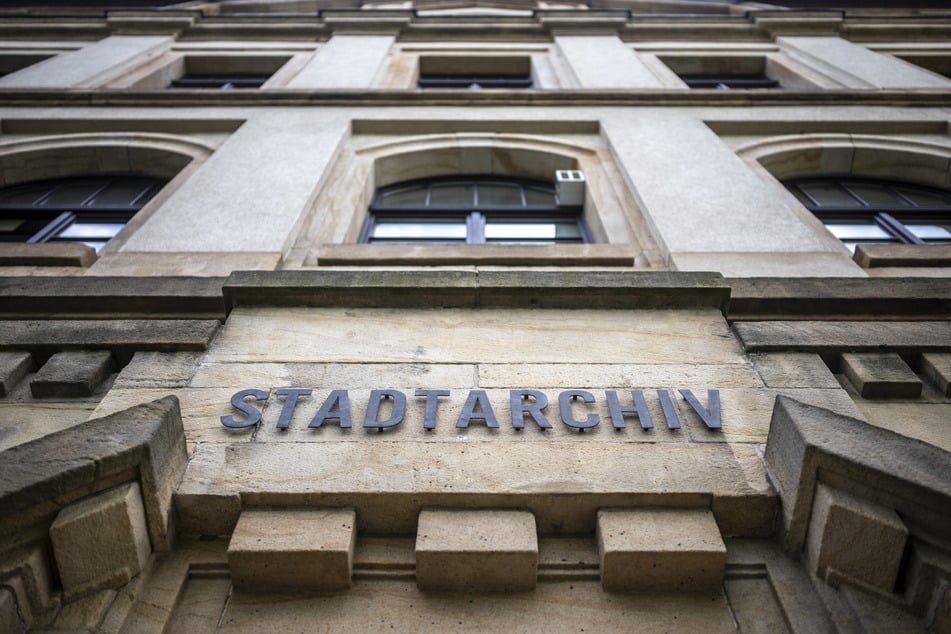 Im Stadtarchiv soll das Fotografieren bald erlaubt sein.