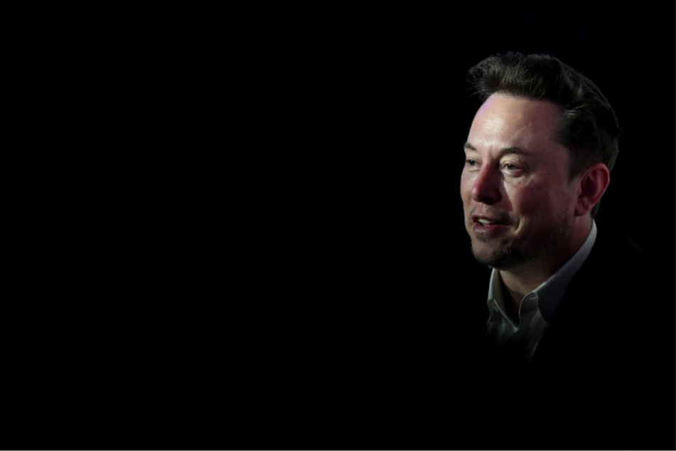 Elon Musk has been ordered by a federal judge to comply with a subpoena in an SEC case into his purchase of Twitter shares last year.