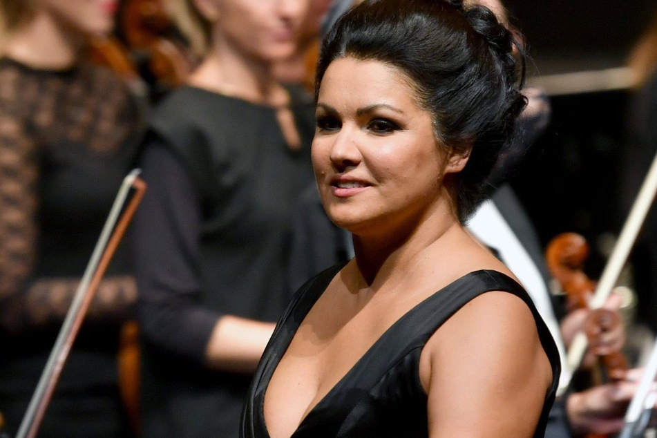 Anna Netrebko leidet zurzeit an einer Covid-Lungenentzündung.