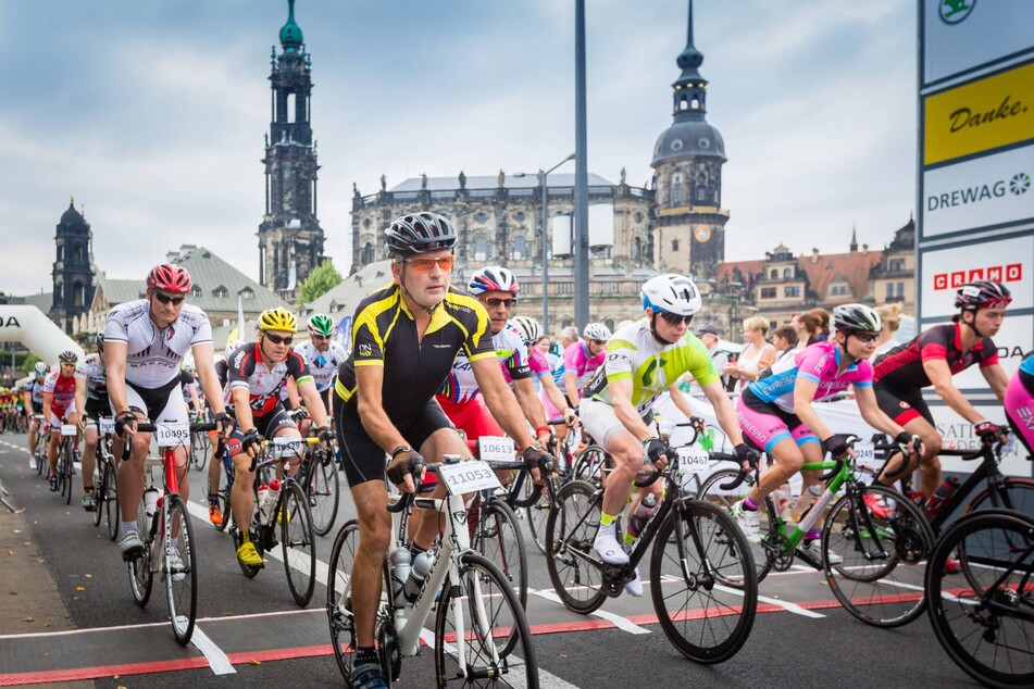 Über 1000 Hobby-Sportler radeln heute durch Dresden. (Archivbild)