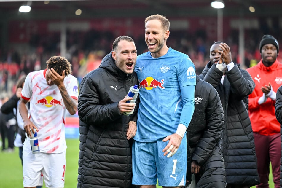 Keeper Peter Gulacsi (34) hielt mit einigen starken Paraden bei RB Leipzig die Null fest.