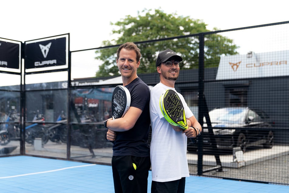 Coach Yannick Schramm (li.) und CUPRA Master Felix (re.) haben sich schon für euch eingespielt.