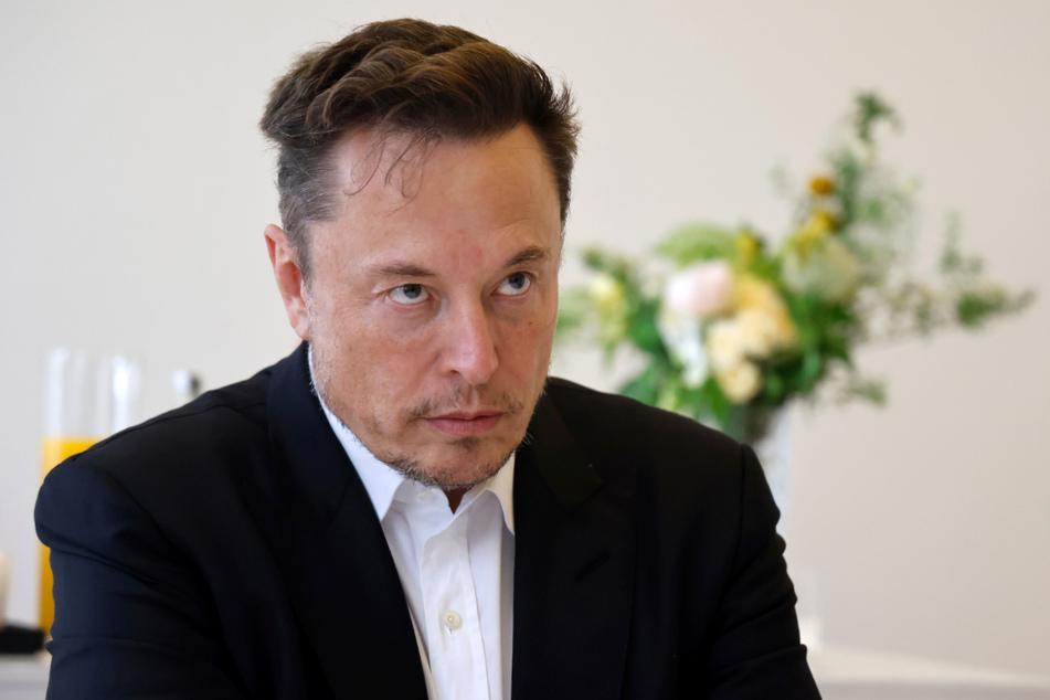 Der geplante Twitter-Livestream mit Tesla-Chef Elon Musk (51) wurde zum technischen Desaster.