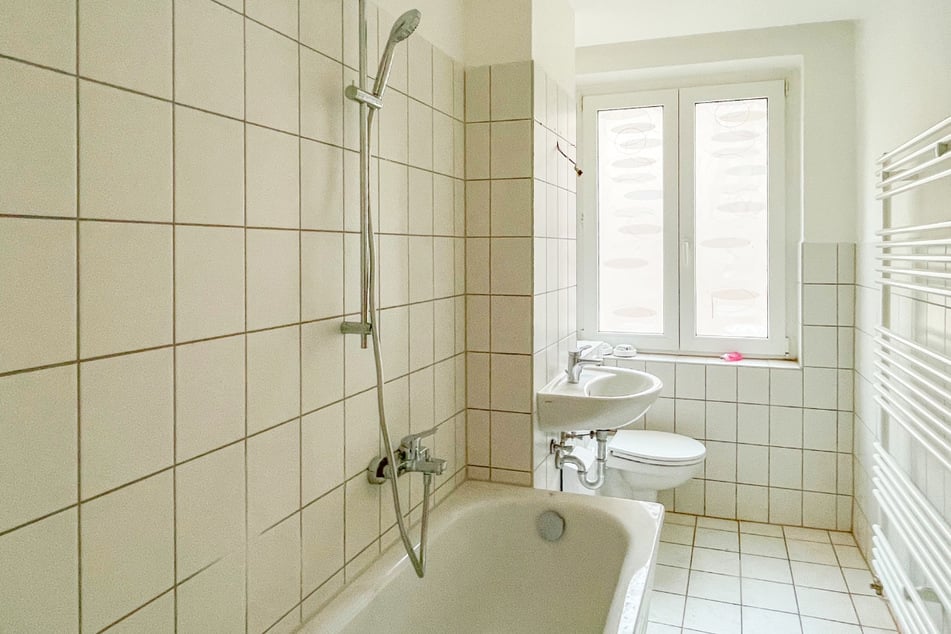 Bad mit Wanne