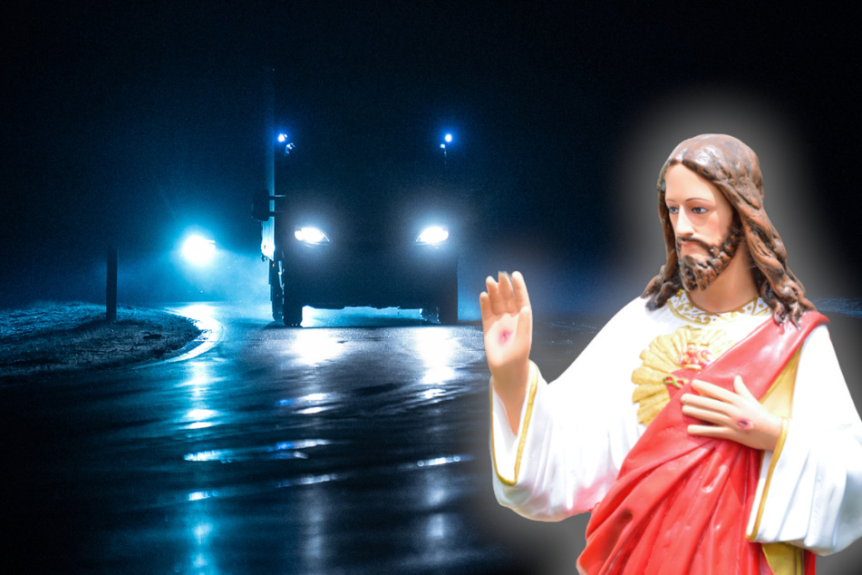 Kuriose Erscheinung: Jesus steht plötzlich auf Bundesstraße