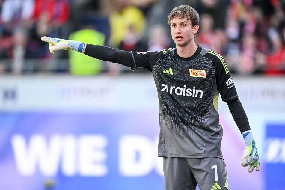 Am Samstag hofft auch Union-Keeper Frederik Rönnow (34) in Leverkusen auf einen Sieg für den Hauptstadtklub. (Archivbild)