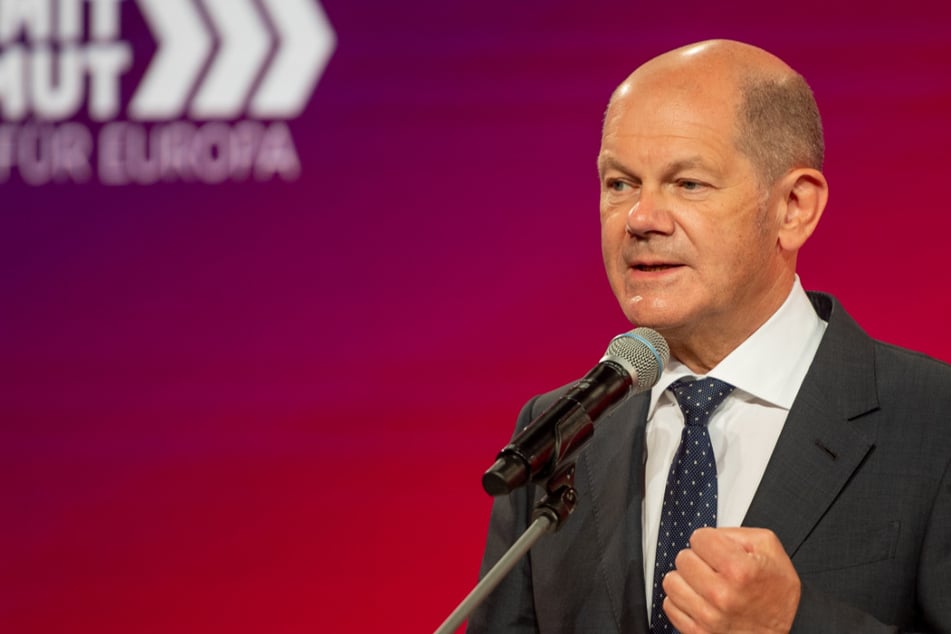 Scholz bezeichnet Steuersenkungen als Voodoo - Deutschland erst in zehn Jahren wieder stabil