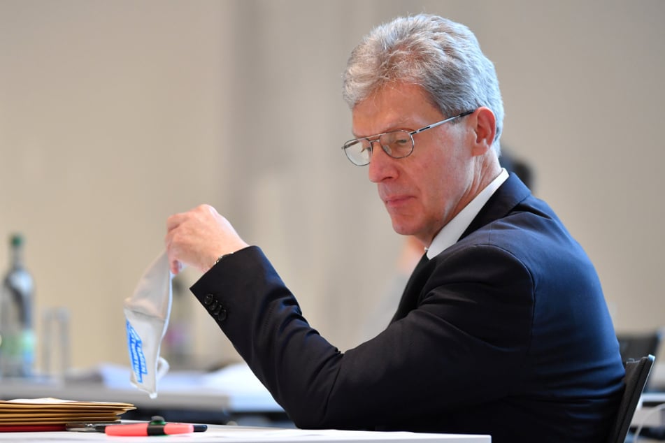 Thüringens Bildungsminister Helmut Holter (67, Linke) hat für die Zeit nach dem Lockdown Wechselunterricht vorgeschlagen.