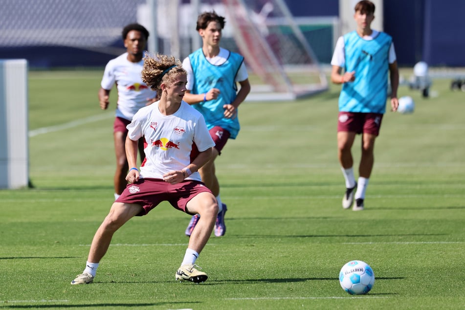 Viggo Gebel (16) ist die Entdeckung des Sommers im Nachwuchs von RB Leipzig.