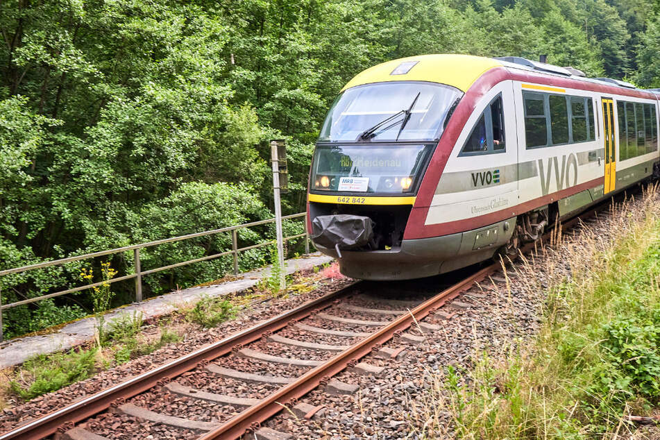 Nach Zugunglück in Bayern: Bahn überprüft Schwellen im Müglitztal