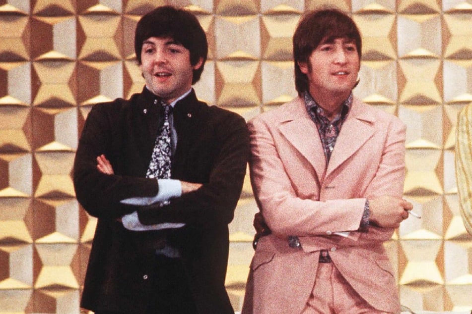 Recovered John Lennon letter ranting over Paul McCartney's snoring to be sold at auction