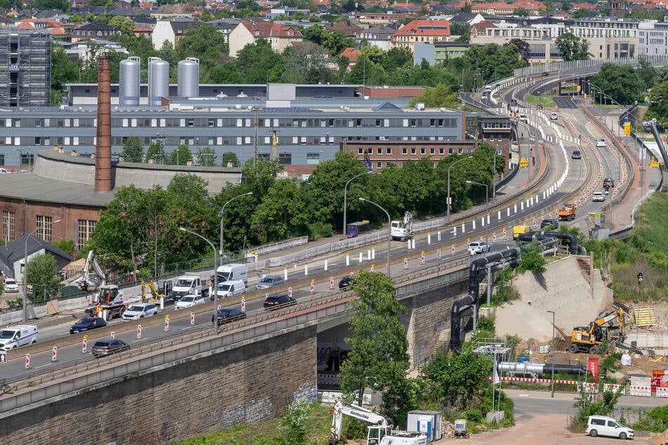 Die Vorbereitungen für den Neubau der Nossener Brücke sorgen schon jetzt für Einschränkungen.