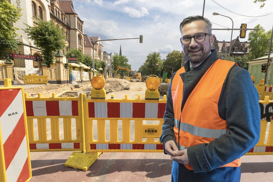 Wie Verkehrsminister Martin Dulig (49, SPD) erklärte, werden künftig beim kommunalen Straßenbau vor allem Maßnahmen von besonderem Landesinteresse gefördert.