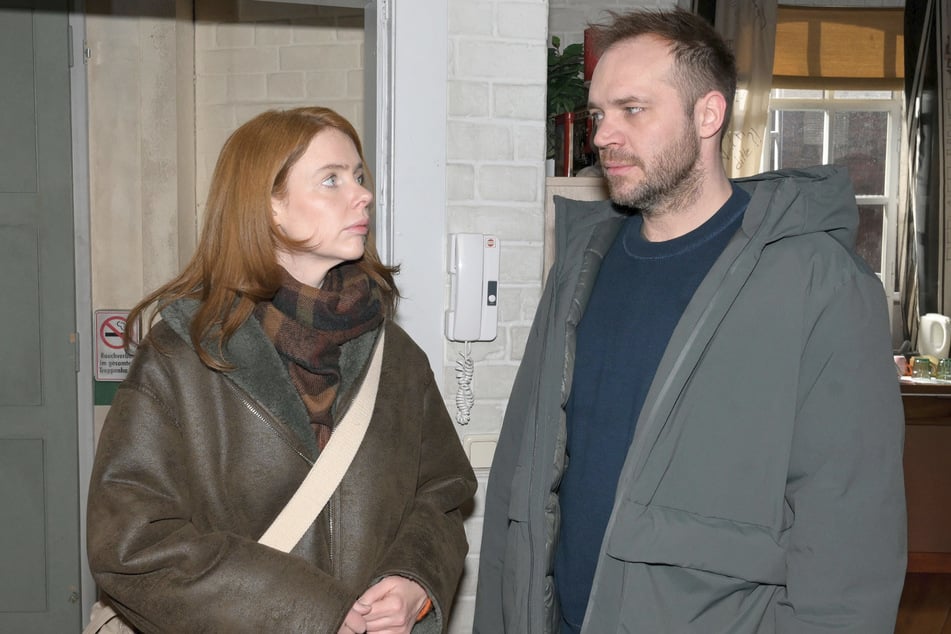 Die Ehe von Toni und Erik ist durch seine Affäre schnell gescheitert.