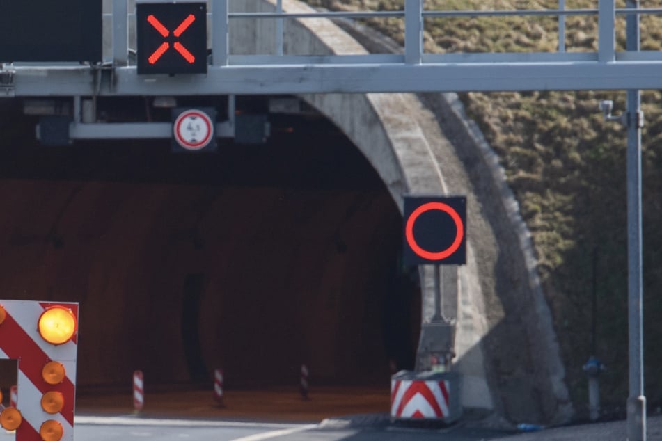 Fehlalarm in Engelbergtunnel: Lange Staus im Berufsverkehr