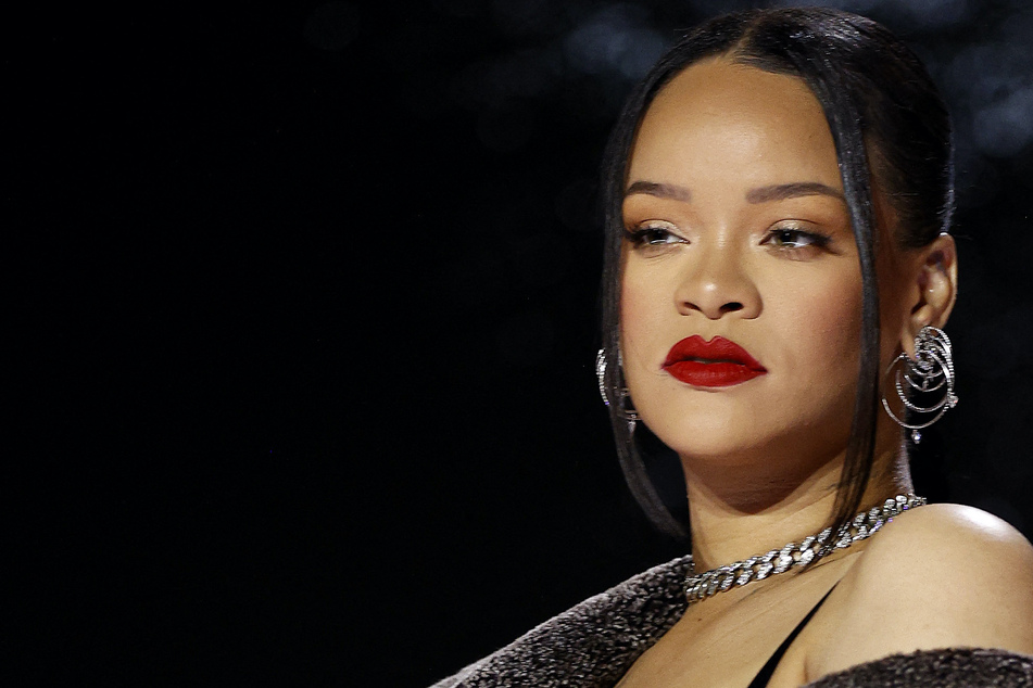 Is Rihanna planning to drop new music soon?