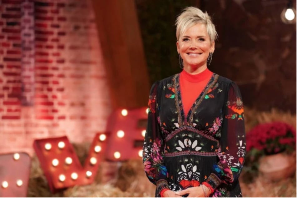 Inka Bause (57) moderiert auch in diesem Jahr wieder das Oster-Special zu "Bauer sucht Frau".