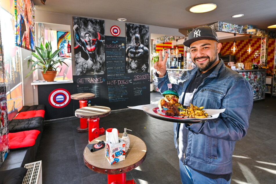 "Superheldenburger"-Inhaber Amir Einali (32) freut sich über das neue Angebot für Chemnitzer Gastronomen.