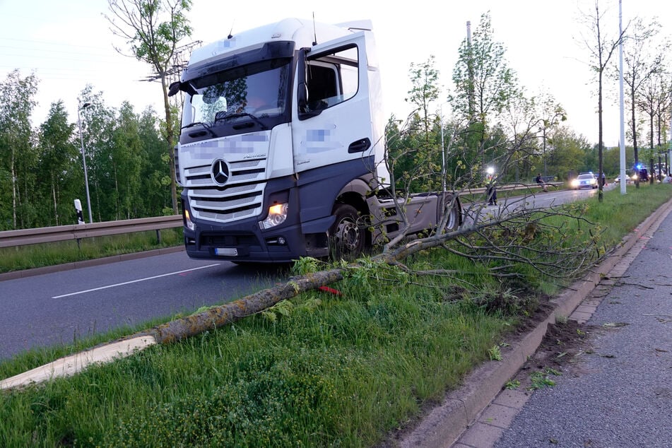 Ein Laster kollidierte mit dem Hyundai auf dem Südring.
