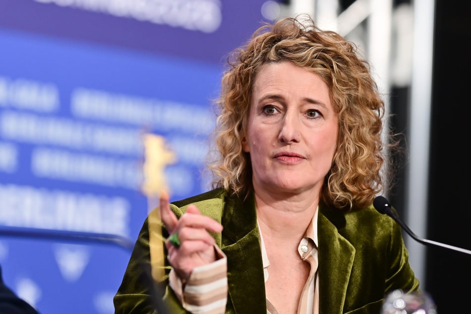 Berlinale-Chefin Tricia Tuttle (56) steht in der Kritik, sich nicht klar genug vom politischen Geschehen während des Festivals abgegrenzt zu haben.