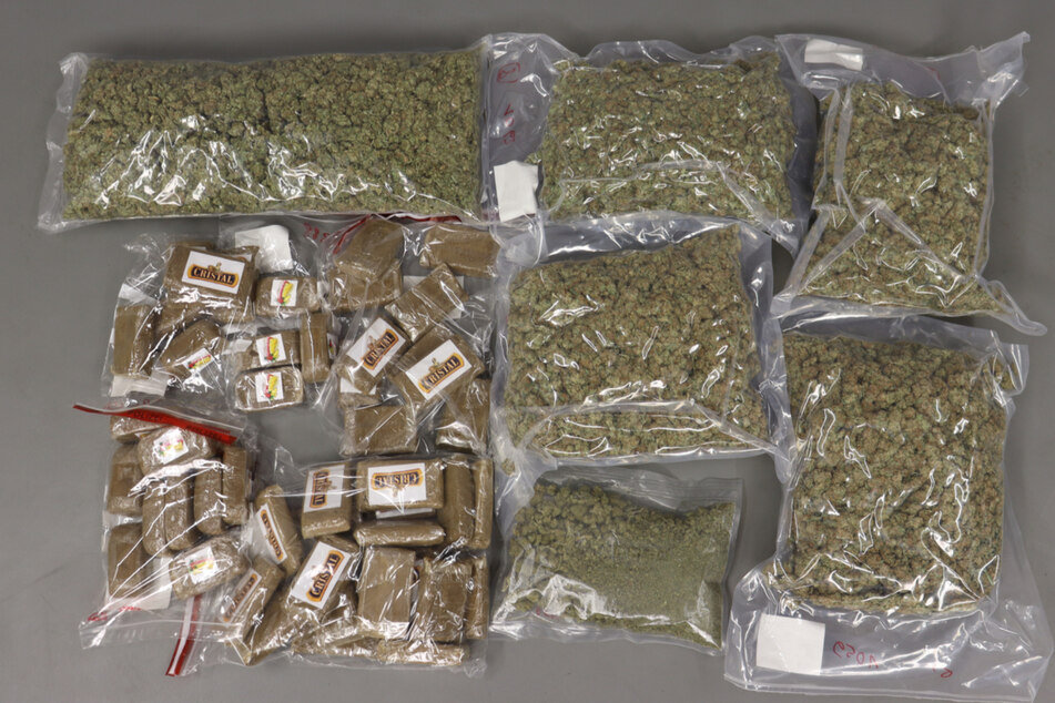 Bereits im Februar fand die Polizei Unterfranken zehn Kilogramm Drogen in Haibach. Nun konnten bei einer weiteren Durchsuchung die beiden Rauschgifthändler dingfest gemacht werden.