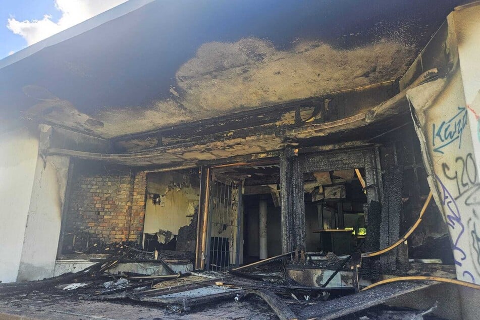 Nach umfangreicher Renovierung: Feuer bricht im Kino aus - 10.000 Euro Schaden!