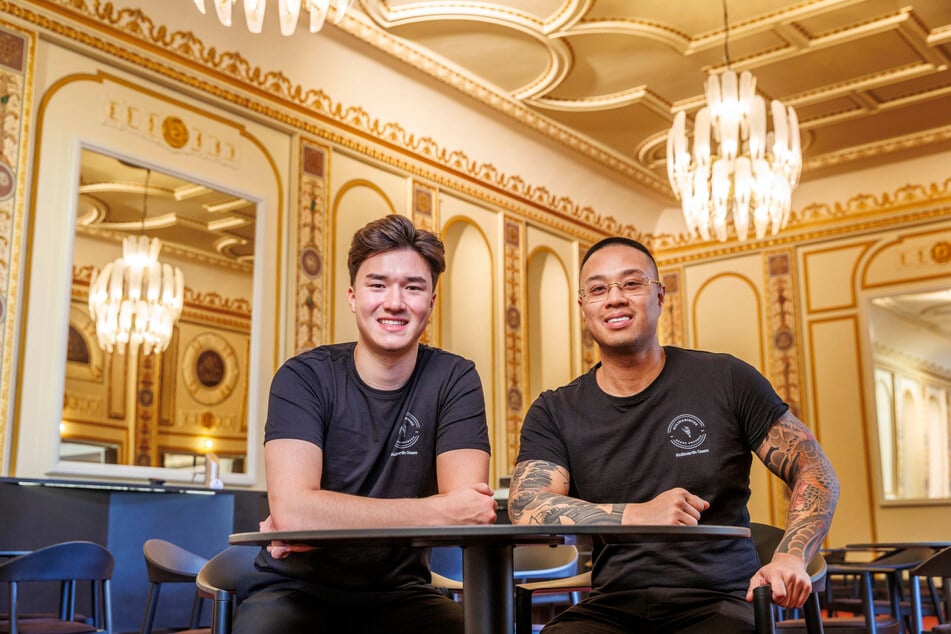 Jerome Jason Nguyen (21, l.) und Duc Phan (29) geben der Kulinarik im Schauspielhaus eine Bühne.