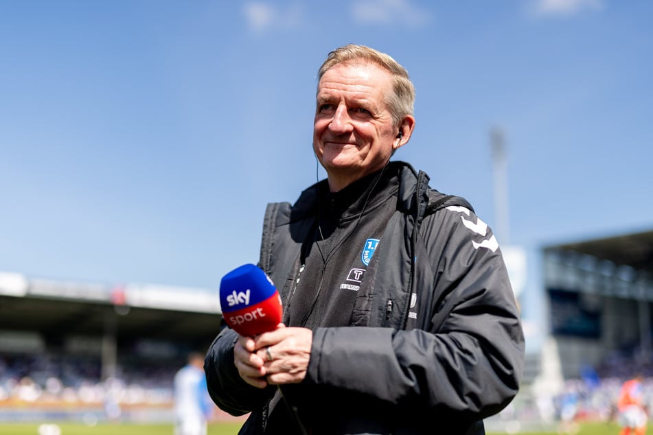 Petrik Sander (65) wird auch in der Saison 2026/27 den 1. FC Magdeburg trainieren.