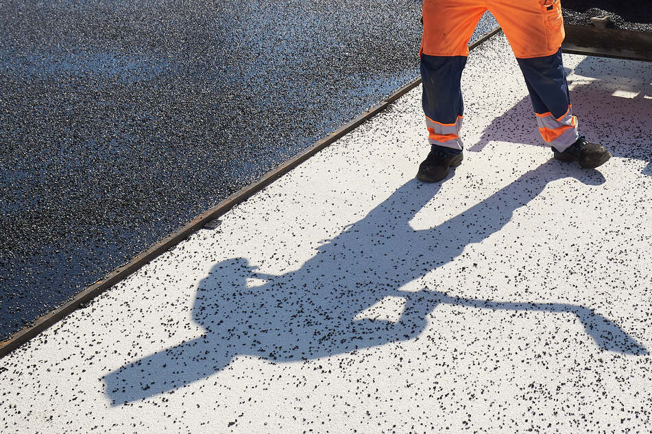 Ein Streit auf einer Baustelle endete für einen Mann im Krankenhaus. (Symbolbild)