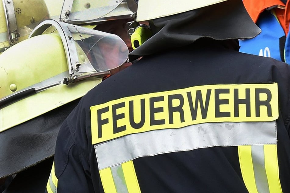 Brand in großem Wohnhaus in Oberbayern: Sieben Verletzte und 50.000 Euro Sachschaden