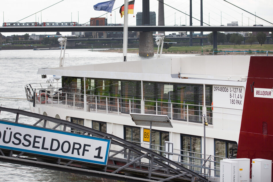 Frau auf Schiff in Düsseldorf vergewaltigt, zwei Festnahmen!