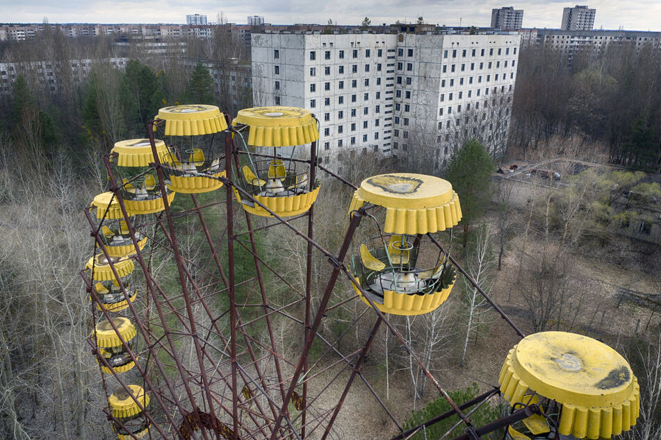 Am Abend haben die Russen Tschernobyl eingenommen.