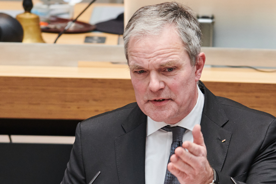 Burkard Dregger (CDU) ließ bei der letzten Parlamentsdebatte kein gutes Haar an dem rot-rot-grünen Senat.