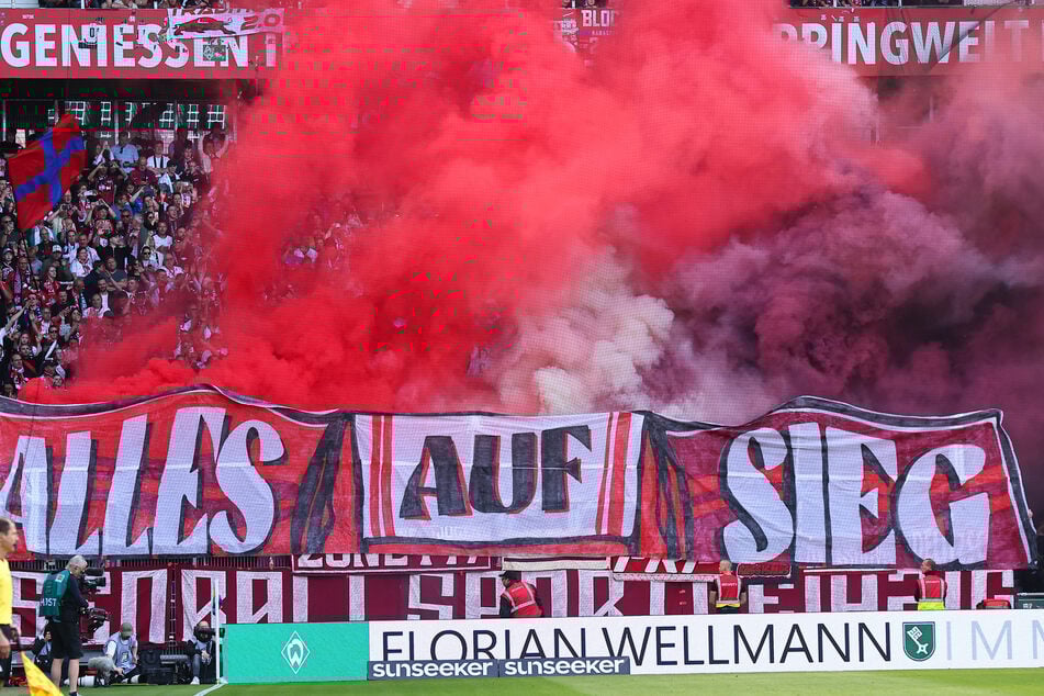 Die Leipziger brachten ordentlich Pyro mit.