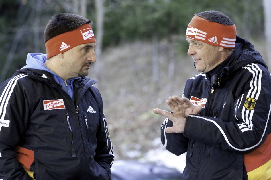 Georg Hackl (56, l.) und Norbert Loch (60, r.) arbeiteten viele Jahre zusammen. Wie hier 2011 bei einem Weltcup in Österreich.