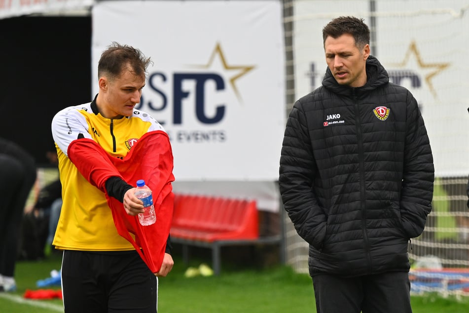 Dynamo-Boss Sören Gonther (39) hat sich zu den Wechselgerüchten von Kofi Amoako (20) und Dominik Kother (25) geäußert.