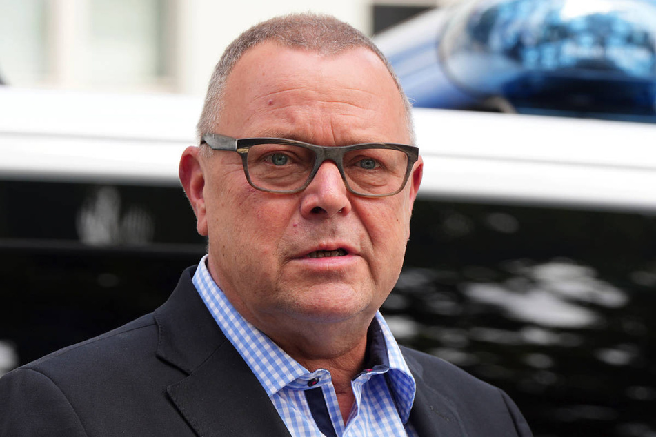 Brandenburgs Innenminister Michael Stübgen (64, CDU) hat sich empört über die Äußerungen von Lars Hünich gezeigt.