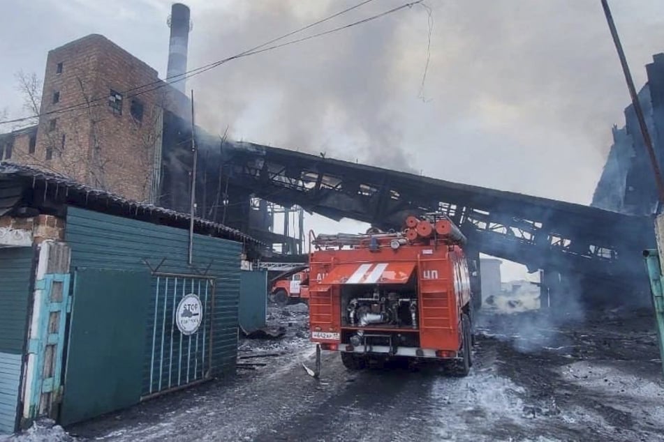 In dem russischen Kraftwerk kam es zu einem Brand und einer Explosion.