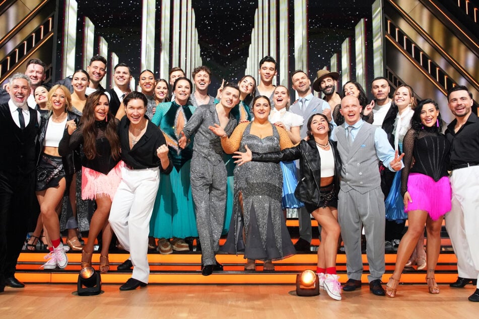 Mit diesen 14 Tanzpaaren startete die 18. Staffel der RTL-Show "Let's Dance" - am Freitag steht das Finale an.