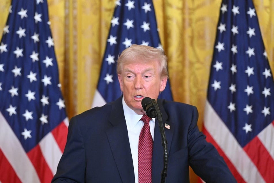 President Donald Trump's comments at the White House descended into a series of slurred and incomprehensible sentences.