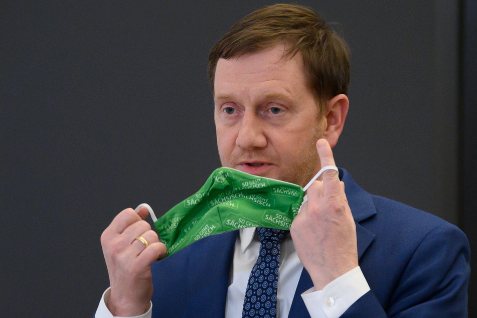 Ministerpräsident Michael Kretschmer (45, CDU) will die Kontakbeschränkungen weiter verschärfen