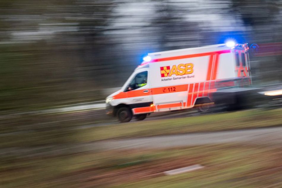 Die Rettungskräfte konnten nichts mehr für den Radfahrer (†54) tun. (Symbolfoto)