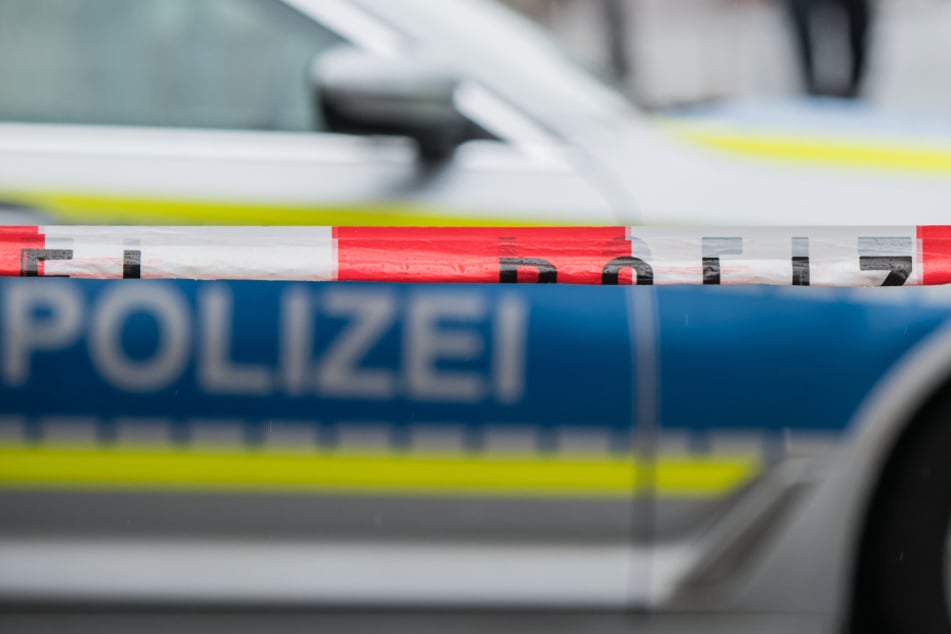 Hat ein Reichsbürger seinen Vermieter und dessen Begleiter mit einer Waffe bedroht?