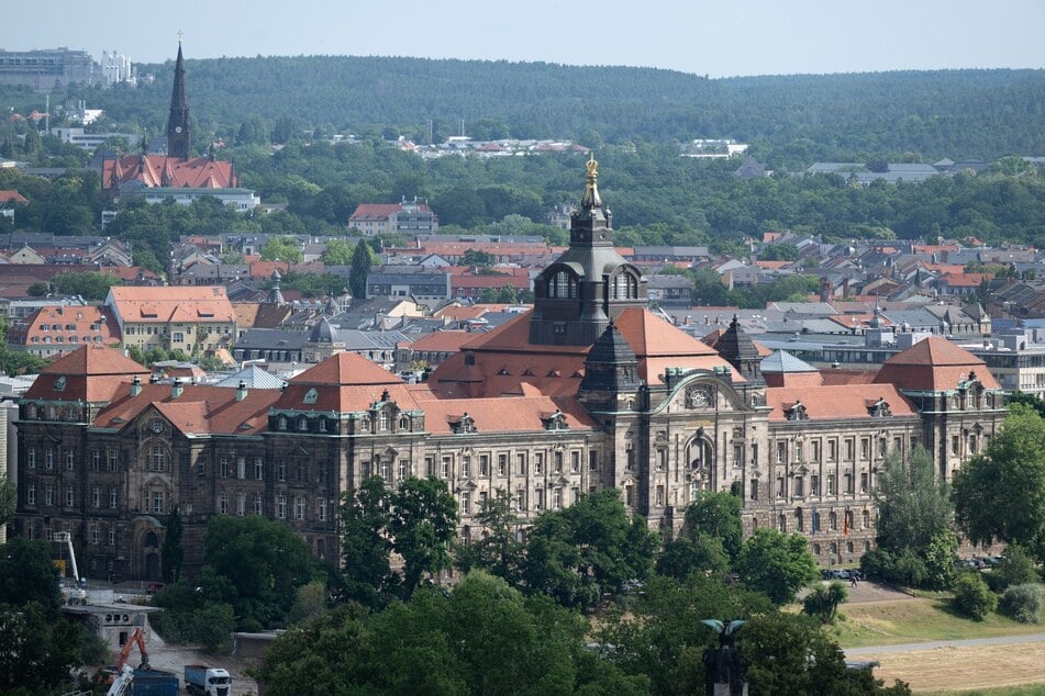 Dieses Mal kein Hotel: Am Dienstag dauerte die Klausur in der Staatskanzlei noch an. (Archivbild)