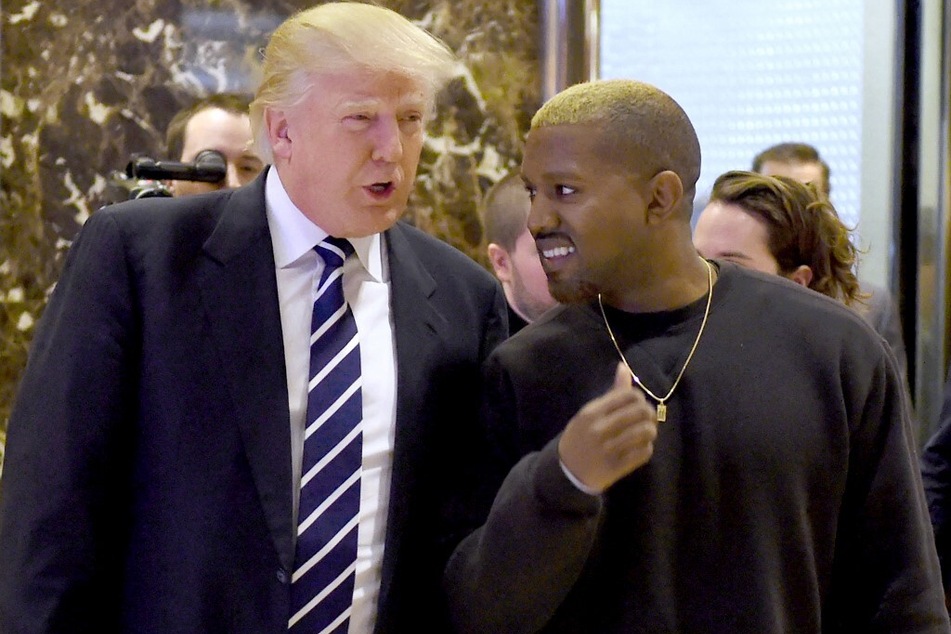 Kanye "Ye" West (r.) reportedly asked Donald Trump to be his vice presidential candidate when he runs for president in 2024.