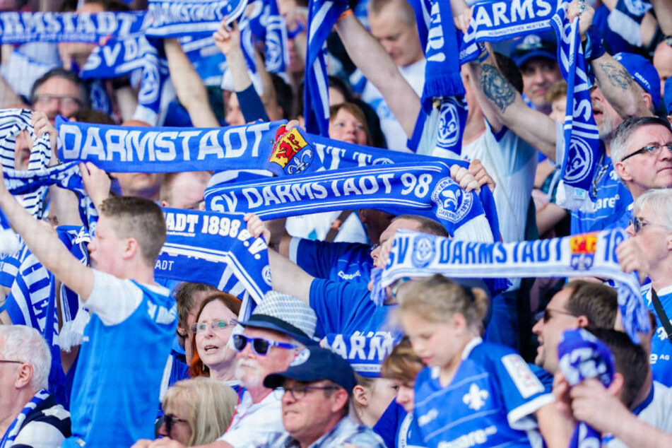 Sv Darmstadt 98 So Viele Zuschauer Durfen Zum Saisonstart Ins Stadion Tag24