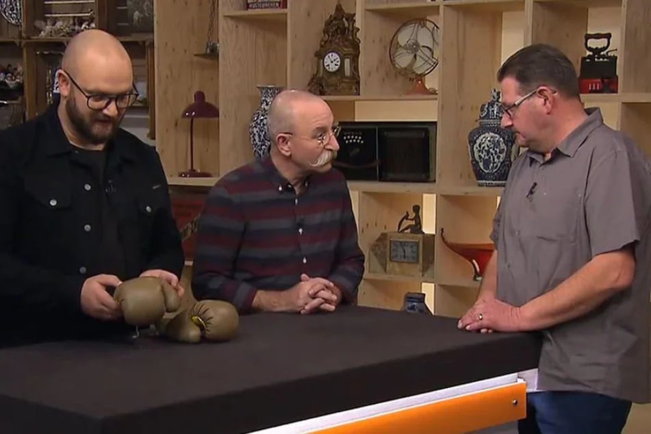 Bares für Rares: "Bares für Rares"-Gast pfeift auf Meinung des Experten - und landet einen Volltreffer