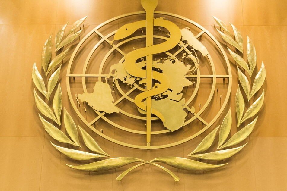 Das Logo der Weltgesundheitsorganisation WHO im europäischen Hauptquartier der Vereinten Nationen in Genf. (Archivbild)